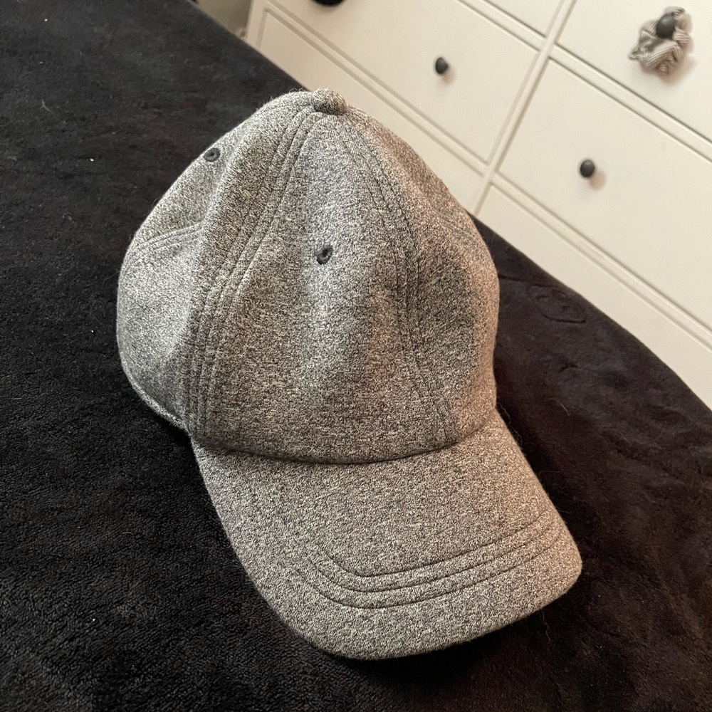 Lululemon hat